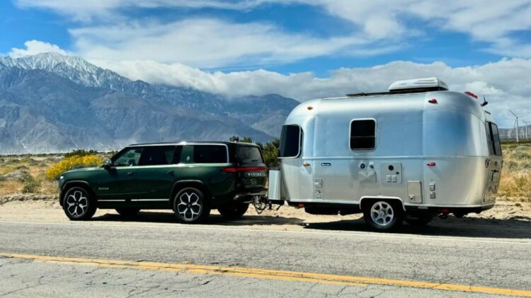 America's Camping Habits are Evolving Thanks to Electric Automobiles.