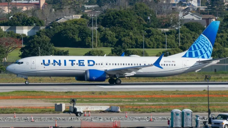 United Airlines Claims a $200 Million Boeing Blowout Cost them