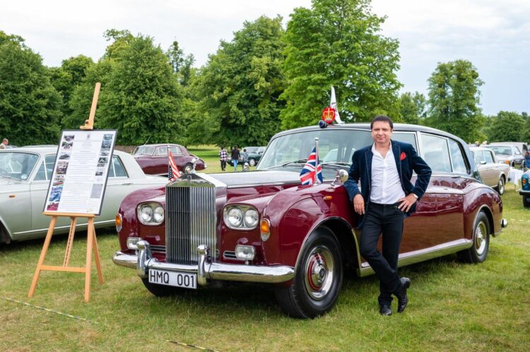 Vehicle Review: The Honda CR-V is a Devoted Mount