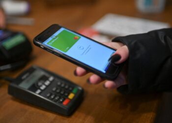 UAE: No Longer Accepting Card Payments? Soon, Simply Wave your Palm for Purchases