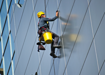 Rope vs. Machine: Embracing Simplicity in Building Maintenance