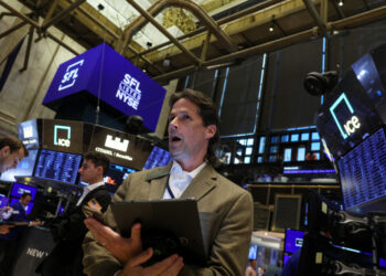 To Stop the $900 Billion US tech Situation, Investors Rely on Profits