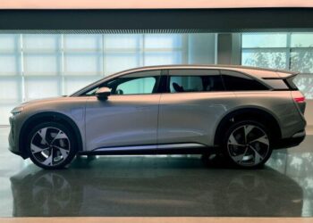 Price Reductions Help EV Maker Lucid Surpass Quarterly Delivery Projections.