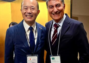 The Ambassador of Saudi Arabia honours the "Epic Story" of Hiroshima and Nagasaki.