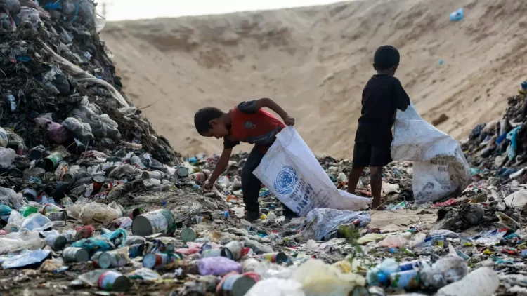 The Head of UNRWA Warns of the "Real Risk" of Famine in Gaza