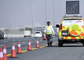 Drivers Need to follow these Six Safety Precautions in case their Car Breaks down While they are Driving