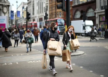 Retail sales in the UK Plummeted Ahead of the October Budget from the New Government