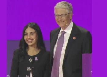 Bill Gates and 13-Year-old Saudi girl Rateel Alshehri Share the Spotlight During an Event in Riyadh