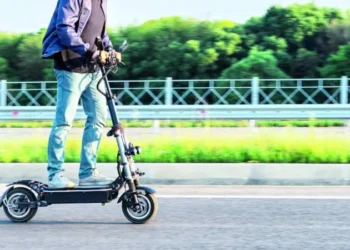 A Man Was Imprisoned in Dubai For Attempting to Steal an e-Scooter