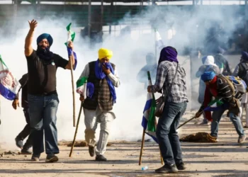 Farmers Postpone the “Delhi Chalo” Rally and Consult with the Center