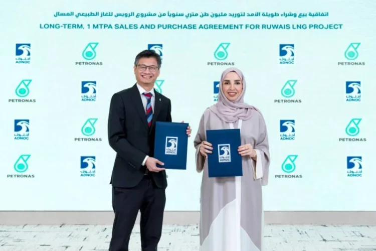 Adnoc and PETRONAS Sign a 15-year Agreement for the Ruwais LNG Project