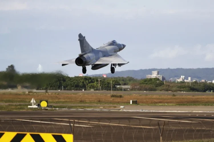 China deploys over 90 Ships Around Taiwan, says Taipe