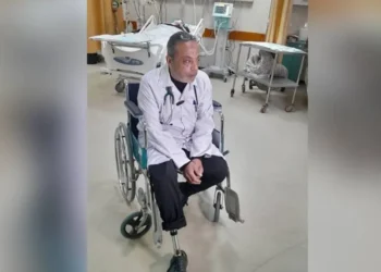 After Losing His Leg, a Palestinian Doctor Tends to Gaza war Victims