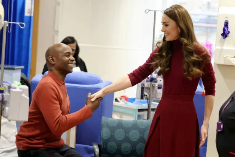 Kate thanks Hospital Staff for Treating her Cancer, which is Now in Remission
