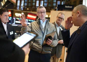 Stocks Rally on Megacap Results; CBUAE Maintains Rates Unchanged