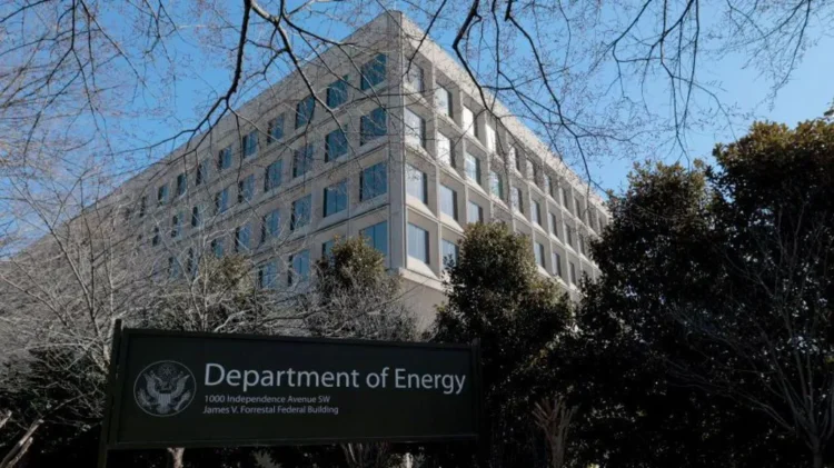 The US Government is Trying to Rehire Nuclear Employees that Were Sacked a Few Days Ago