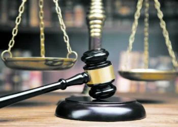 Two Individuals are Ordered by the Al Ain Court to give a Woman Dhs 20,000 in Exchange for Providing her With a Sick Worker