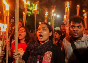 Strong Demonstrations in Bangladesh After the Death of an Eight-Year-Old Rape Victim