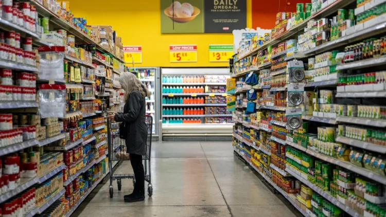 The Lowest Level of Consumer Confidence Since January 2021 Has been Reached