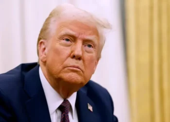 Concerns Over Trump’s Tariffs Cause US and Asian Stocks to Fall