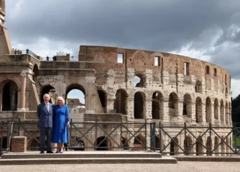 Royals From the UK Visit the Roman Forum and Colosseum