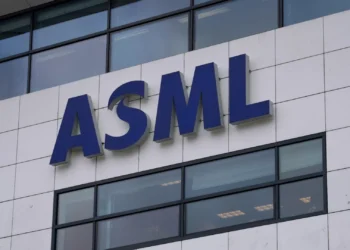 As the CEO Issues a Warning About Economic Uncertainties, ASML Fails to Meet Order Estimates