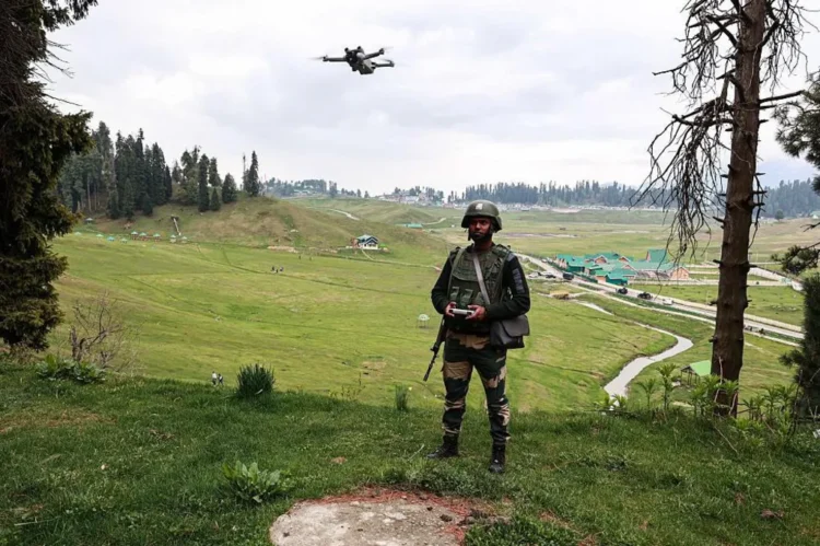 The Confrontation Between India and Pakistan Enters a New Phase with the First Drone War