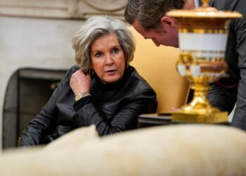 US Launches Investigation After White House Chief of Staff’s Phone was Hacked