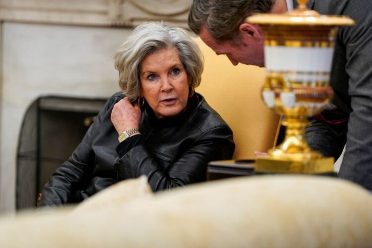 US Launches Investigation After White House Chief of Staff’s Phone was Hacked