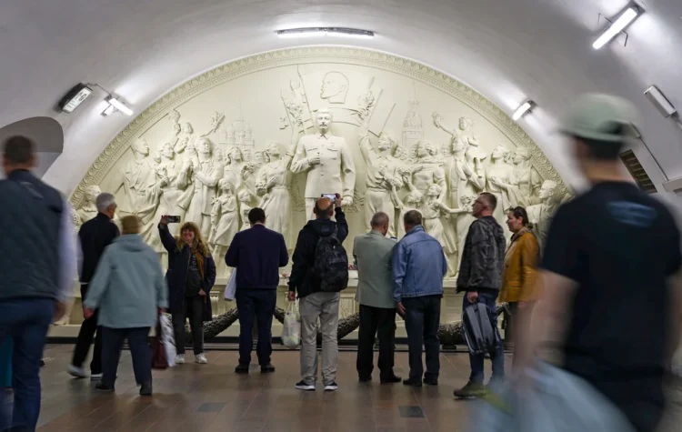 Moscow Subway’s new Stalin Memorial Sparks Controversy