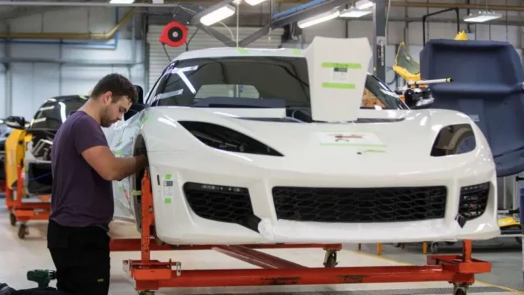 Lotus is Thinking About Moving its Manufacture From the UK to the US
