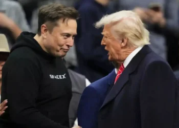 As the Trump-Musk Dispute Rages, the White House Examines SpaceX Contracts, According to Sources
