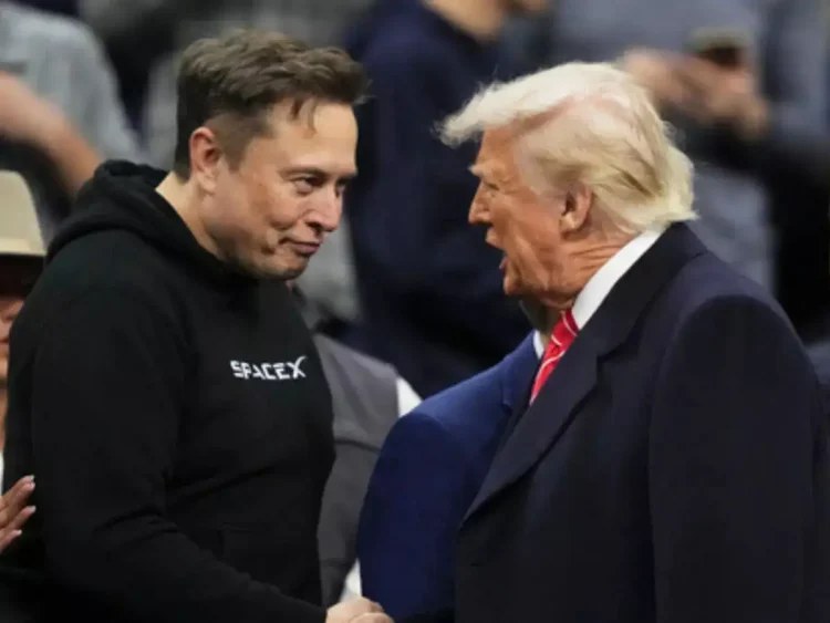 As the Trump-Musk Dispute Rages, the White House Examines SpaceX Contracts, According to Sources