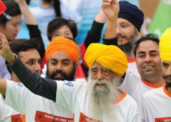 The Oldest Marathon Runner in the World, Fauja Singh of India, Passes Away in a Traffic Accident at the Age of 114