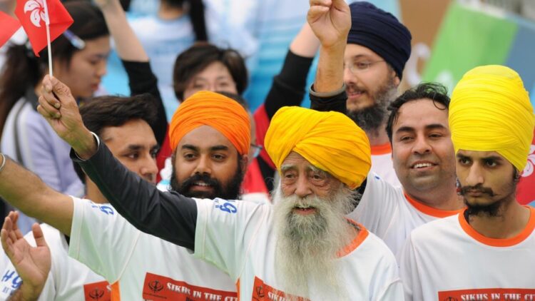 The Oldest Marathon Runner in the World, Fauja Singh of India, Passes Away in a Traffic Accident at the Age of 114