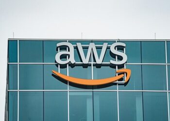 As AI Changes, Amazon Fires Hundreds of Workers in its Cloud Segment