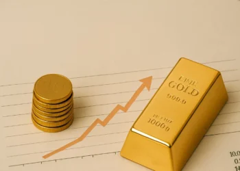 Gold Rises on Demand for Safe Havens Due to Trade Concerns and a Weak Dollar