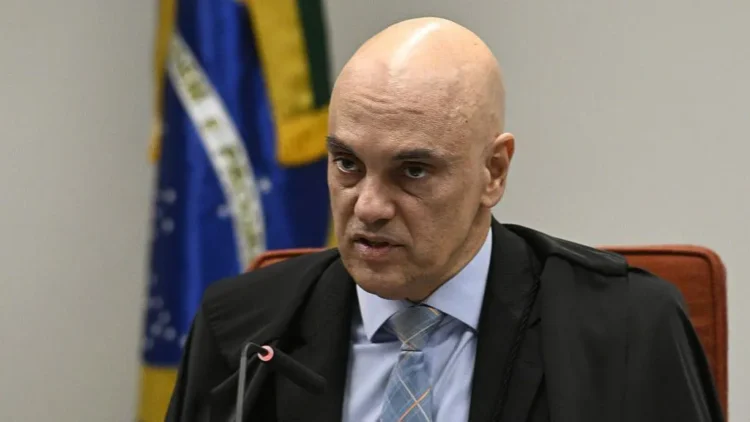 Trump Fines a Judge in the Bolsonaro Case and Imposes 50% Tariffs on Brazil