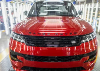 The UK Will Lose up to 500 Jobs at Jaguar Land Rover