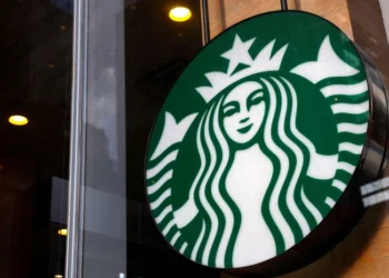 Starbucks Employees Have Sued the Corporation Over its New Dress Code and Staff Costs