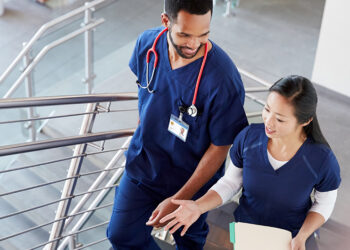 US Job Market Shows Further Slowdown in August, Fueling Economic Concerns