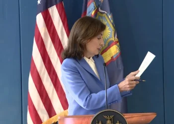 New York Governor Takes Action to Bypass Federal Limits on Covid Vaccine Rollout