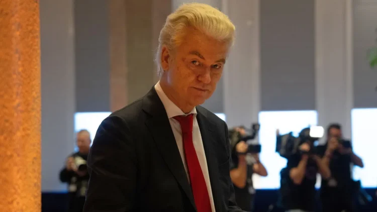 Populist Wilders and Dutch Moderate Liberals are Tied in a Close Election