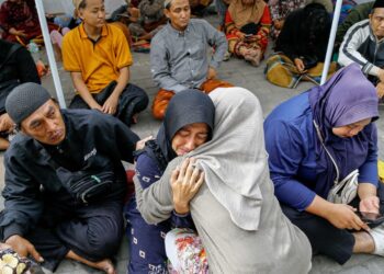 According to Officials, Several Are Thought Dead in the Indonesian School Collapse