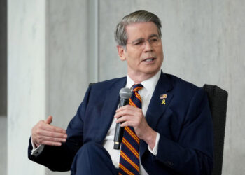 The United States Launches a Contentious Financial Bailout Proposal for Argentina