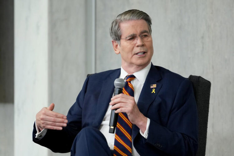 The United States Launches a Contentious Financial Bailout Proposal for Argentina