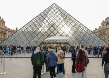 Most Non-EU Visitors Will see a 45% Increase in Admission Rates at The Louvre