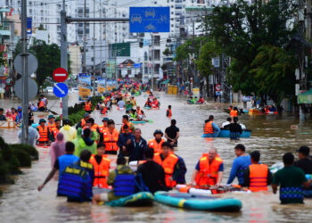 Six Hundred People are Killed by flooding in Southern Asia
