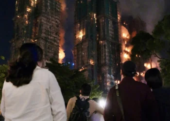 Waiting Eagerly for The Missing Following the Hong Kong Fire:Hang in There