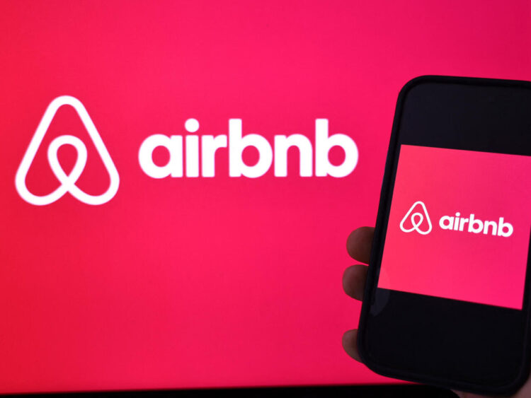 Spain Penalized Airbnb £56 Million for Promoting Properties Without a License